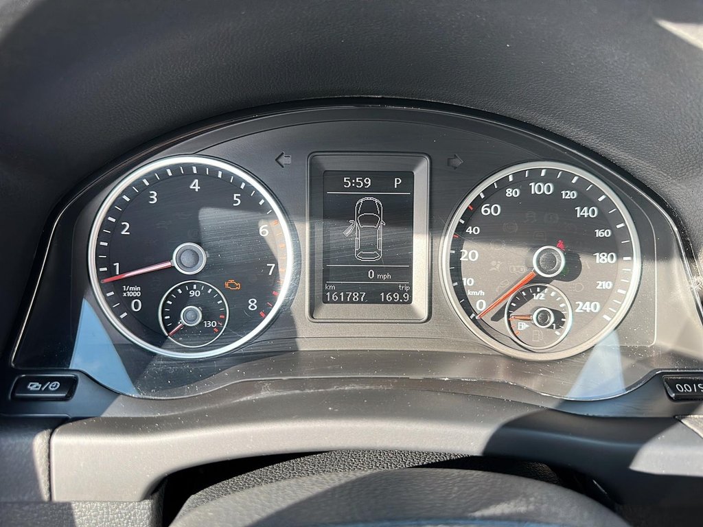 2016 Volkswagen Tiguan Trendline 2.0T 6sp at w/Tip in Stratford, Ontario - 13 - w1024h768px