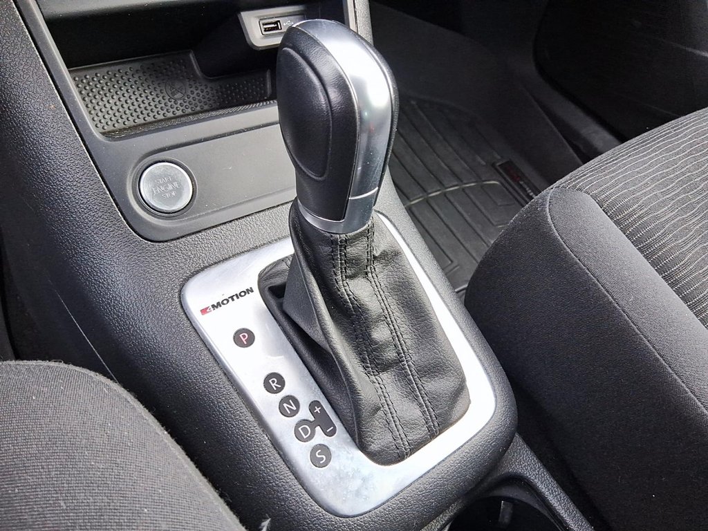 2016 Volkswagen Tiguan Special Edition 2.0T 6sp at w/Tip 4M in Stratford, Ontario - 18 - w1024h768px