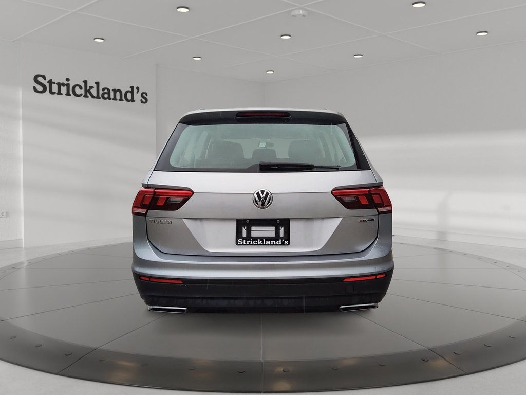 2020  Tiguan Trendline 2.0T 8sp at w/Tip 4M in Stratford, Ontario - 3 - w1024h768px