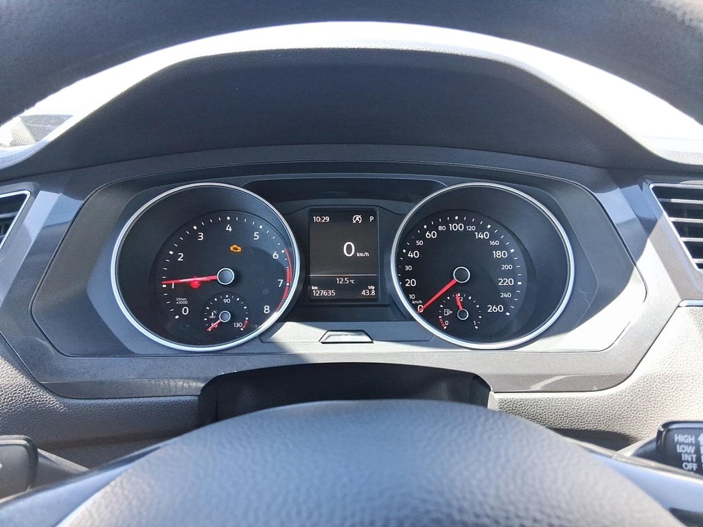 2020 Volkswagen Tiguan Trendline 2.0T 8sp at w/Tip 4M in Stratford, Ontario - 14 - w1024h768px