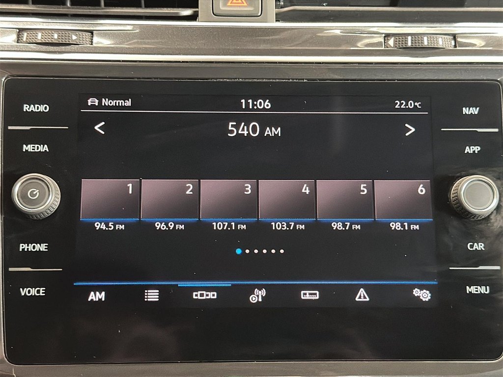 2021 Volkswagen Tiguan Highline 2.0T 8sp at w/Tip 4M in Stratford, Ontario - 17 - w1024h768px