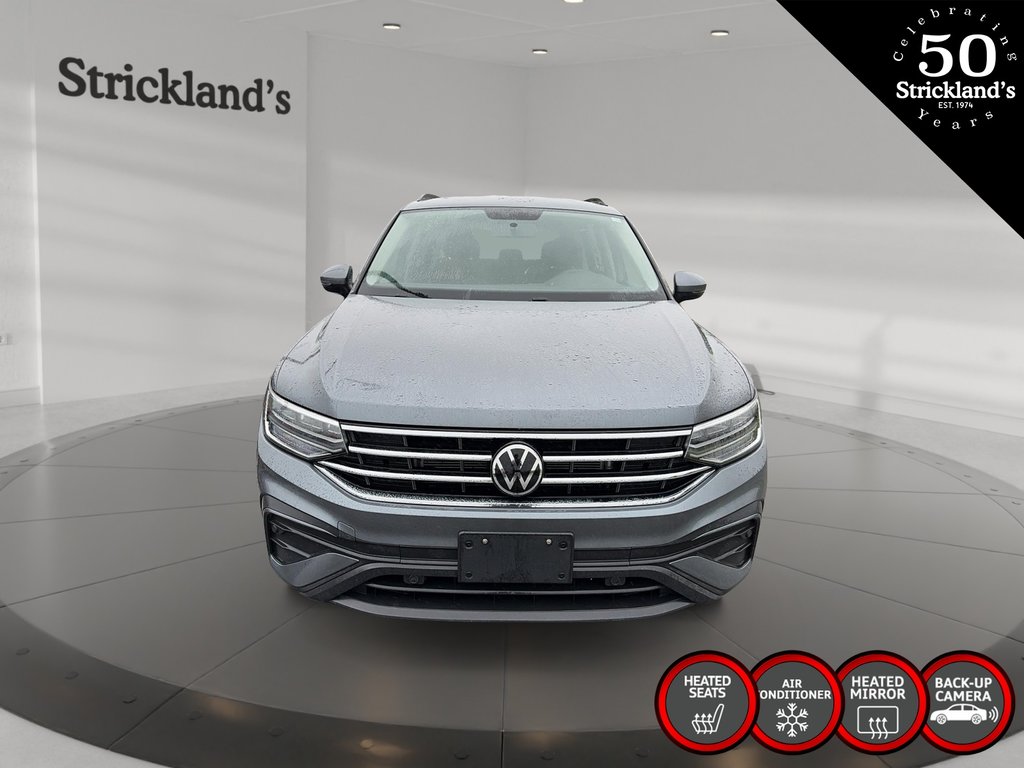 2022  Tiguan Trendline 2.0T 8sp at w/Tip 4M in Stratford, Ontario - 2 - w1024h768px