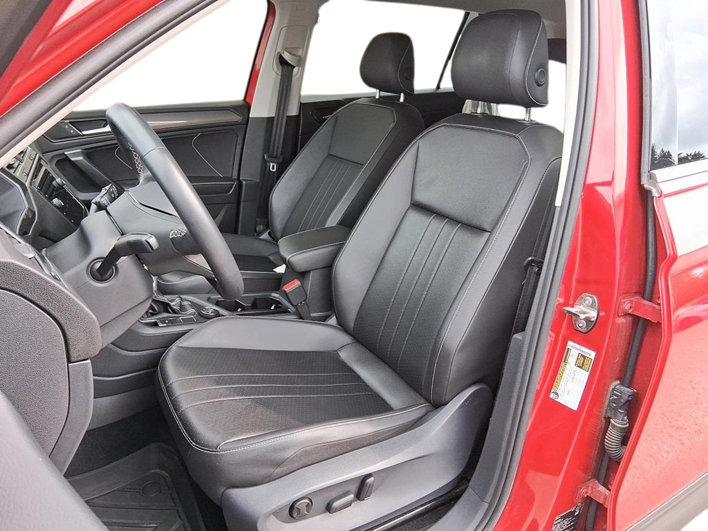 2023 Volkswagen Tiguan Comfortline 2.0T 8sp at w/Tip 4M in Stratford, Ontario - 8 - w1024h768px