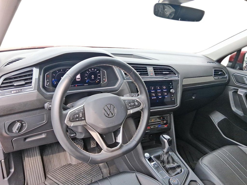 2023 Volkswagen Tiguan Comfortline 2.0T 8sp at w/Tip 4M in Stratford, Ontario - 9 - w1024h768px