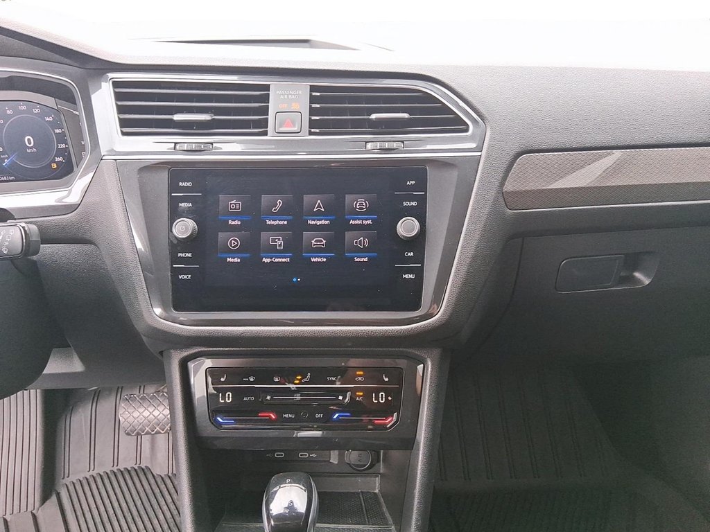 2023 Volkswagen Tiguan Comfortline 2.0T 8sp at w/Tip 4M in Stratford, Ontario - 14 - w1024h768px