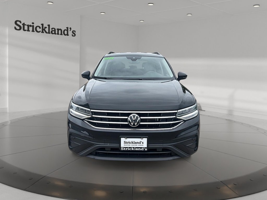 2024 Volkswagen Tiguan Comfortline 2.0T 8sp at w/Tip 4M in Stratford, Ontario - 2 - w1024h768px