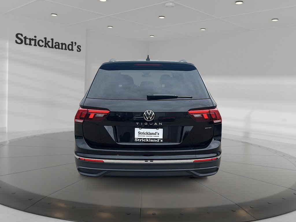 2024 Volkswagen Tiguan Comfortline 2.0T 8sp at w/Tip 4M in Stratford, Ontario - 3 - w1024h768px