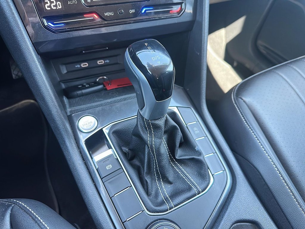 2024 Volkswagen Tiguan Comfortline 2.0T 8sp at w/Tip 4M in Stratford, Ontario - 12 - w1024h768px