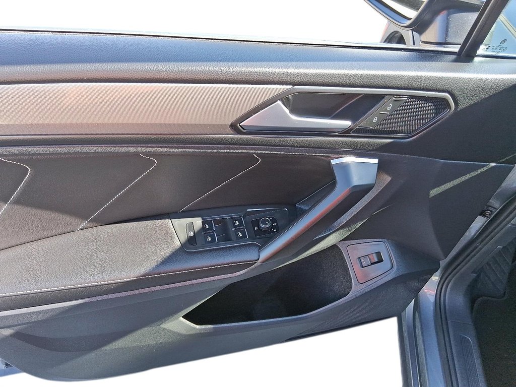 2024 Volkswagen Tiguan Comfortline 2.0T 8sp at w/Tip 4M in Stratford, Ontario - 10 - w1024h768px