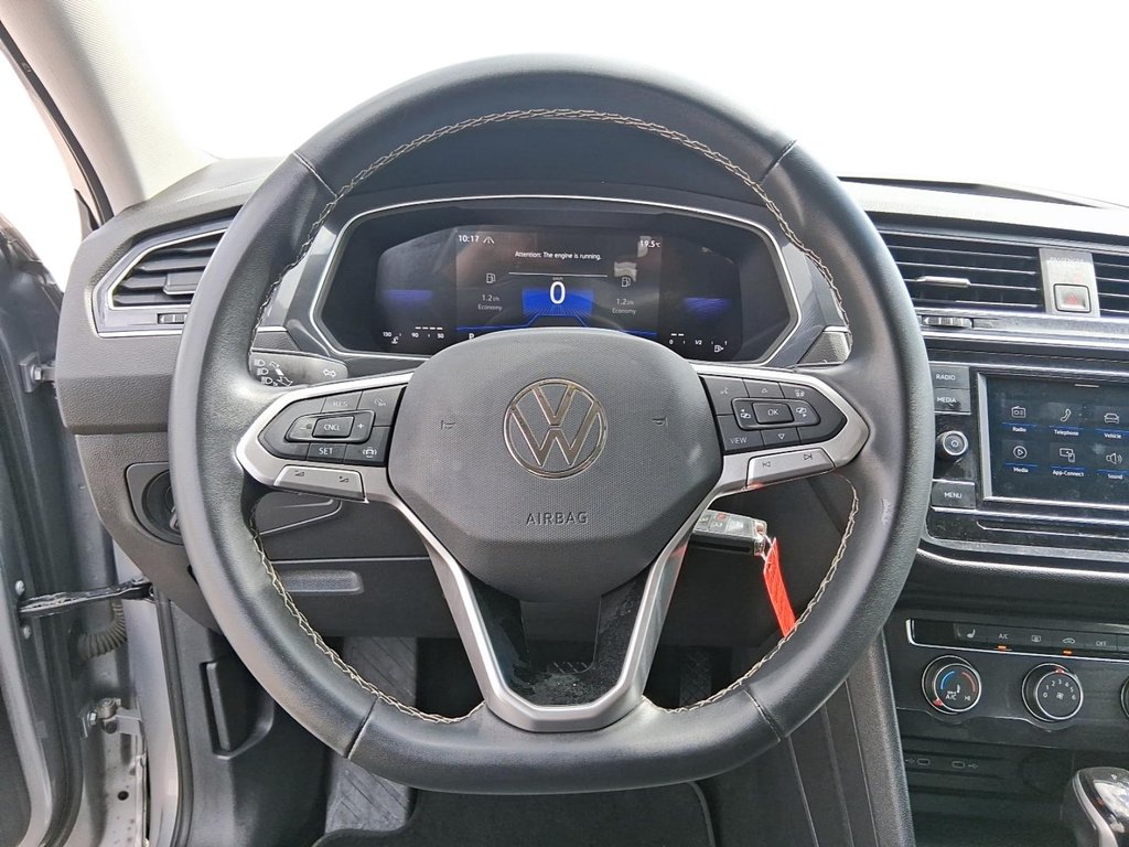 2024 Volkswagen Tiguan Trendline 2.0T 8sp at w/Tip 4M in Stratford, Ontario - 12 - w1024h768px
