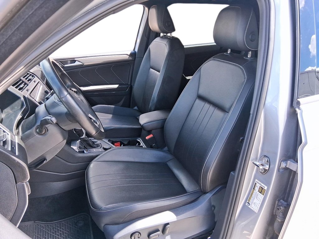 2024 Volkswagen Tiguan Comfortline R-Line Black 2.0T 8sp at w/Tip 4M in Stratford, Ontario - 8 - w1024h768px