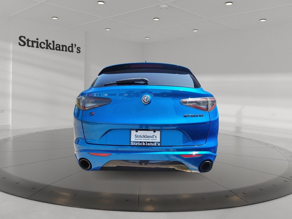 2021 Alfa Romeo Stelvio Ti AWD in Brantford, Ontario - 3 - w1024h768px