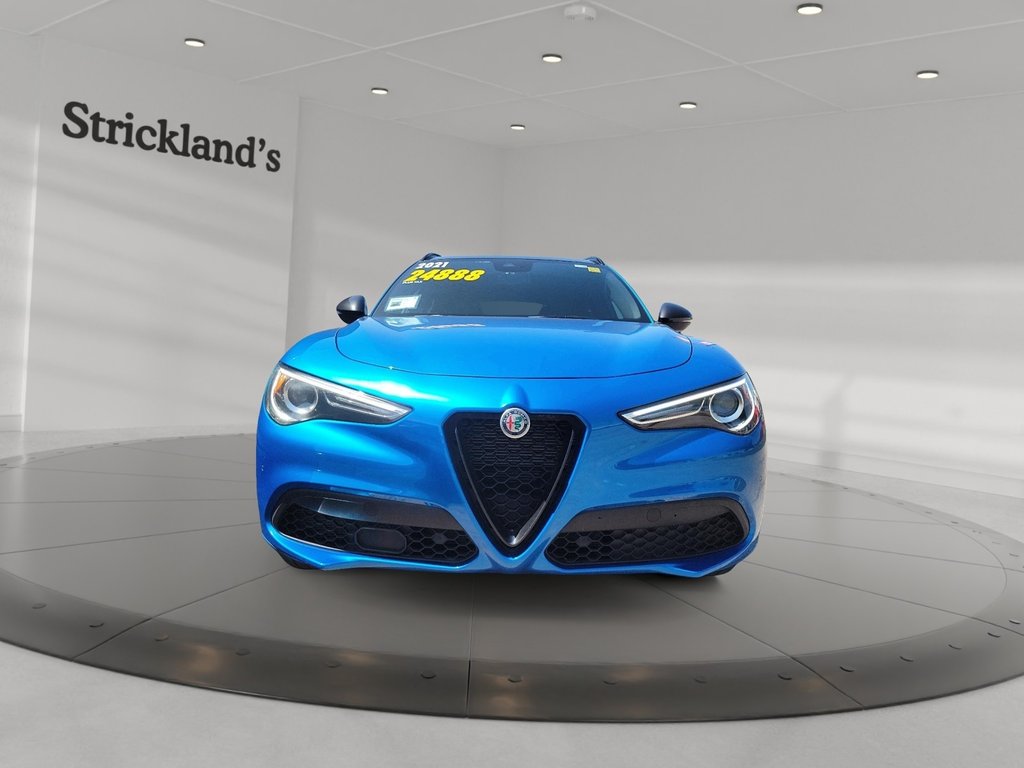 2021 Alfa Romeo Stelvio Ti AWD in Brantford, Ontario - 2 - w1024h768px