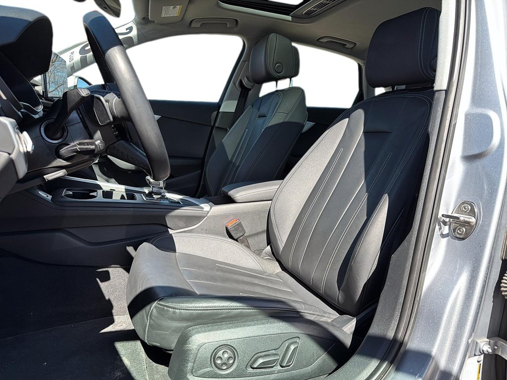 2023 Audi A4 45 2.0T Komfort quattro 7sp S Tronic in Brantford, Ontario - 8 - w1024h768px