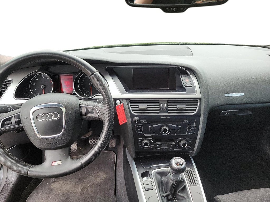 2011 Audi A5 2.0T Prem 6sp man qtro Cpe in Brantford, Ontario - 9 - w1024h768px