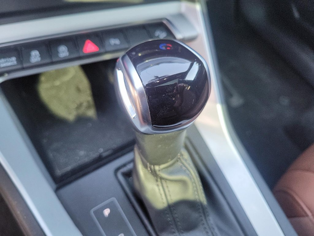 2022 Audi Q3 45 2.0T Komfort quattro 8sp Tiptronic in Brantford, Ontario - 14 - w1024h768px
