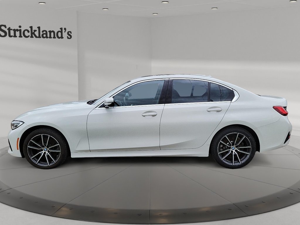 2020 BMW 330i xDrive Sedan (5R79) in Brantford, Ontario - 5 - w1024h768px