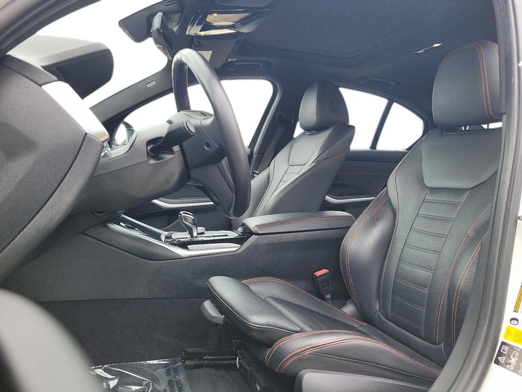 2020 BMW 330i xDrive Sedan (5R79) in Brantford, Ontario - 8 - w1024h768px