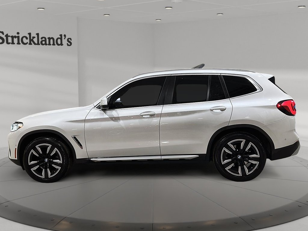 2022 BMW X3 xDrive30i in Brantford, Ontario - 5 - w1024h768px