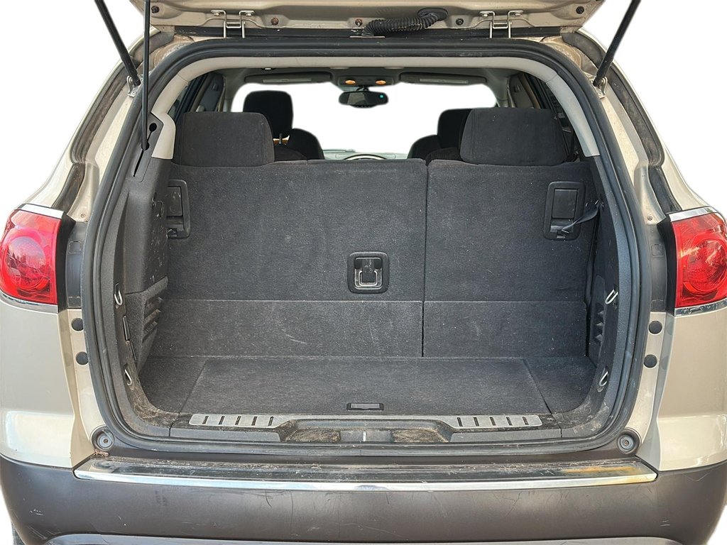 2008 Buick Enclave CX 4D Utility AWD in Brantford, Ontario - 6 - w1024h768px