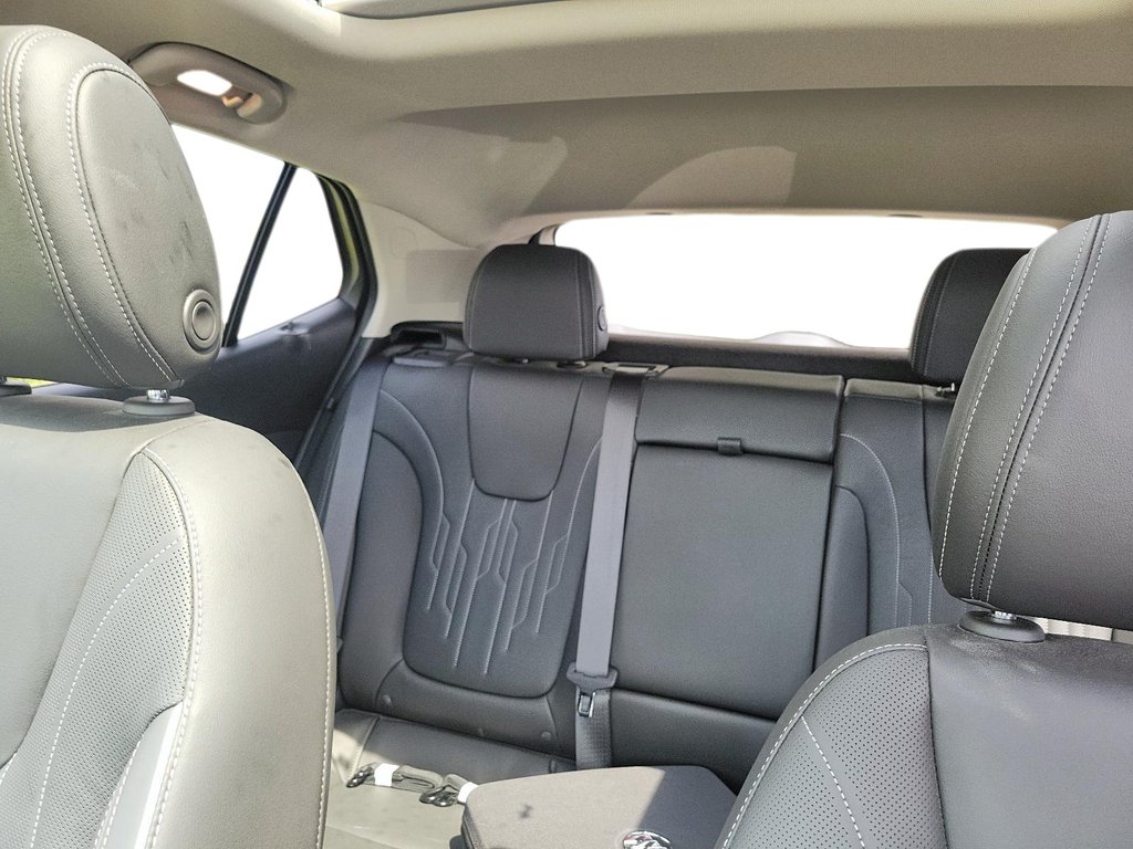 2024 Buick Encore GX Avenir AWD in Brantford, Ontario - 19 - w1024h768px