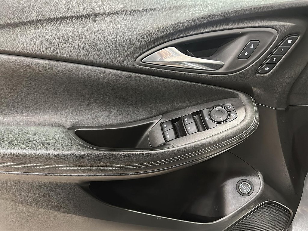 2022 Buick Encore Gx Essence AWD in Brantford, Ontario - 10 - w1024h768px