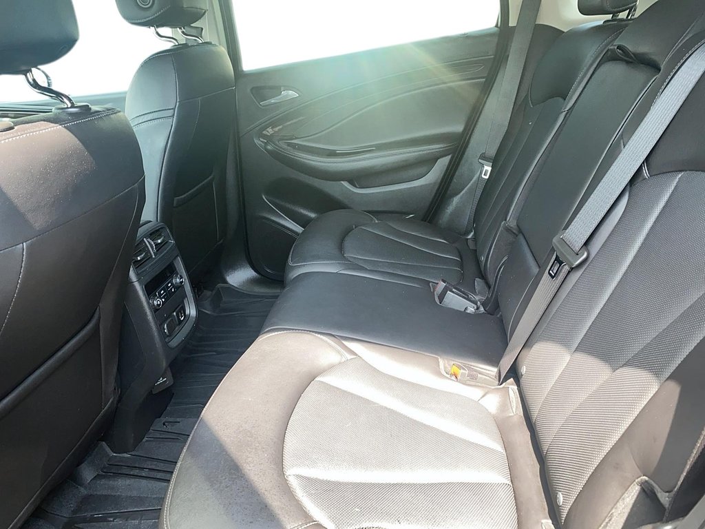 2020 Buick ENVISION Premium I AWD in Stratford, Ontario - 21 - w1024h768px