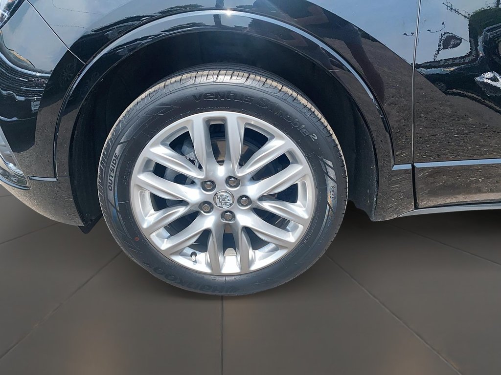 2020 Buick ENVISION Premium I AWD in Stratford, Ontario - 7 - w1024h768px