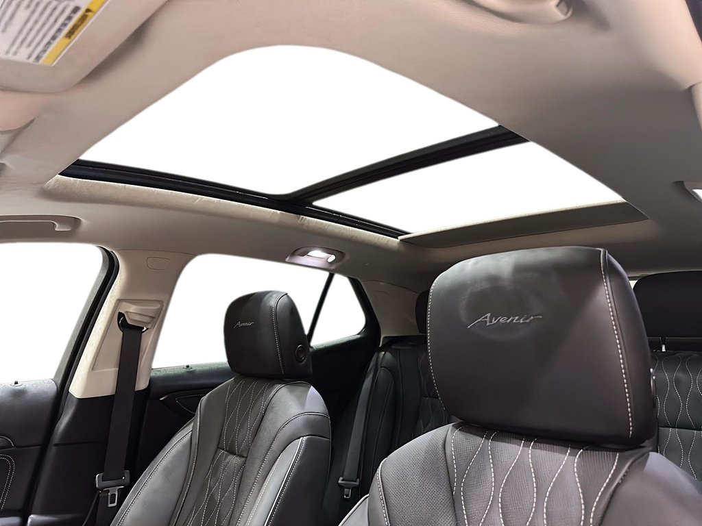 2022 Buick Envision Avenir AWD in Stratford, Ontario - 16 - w1024h768px