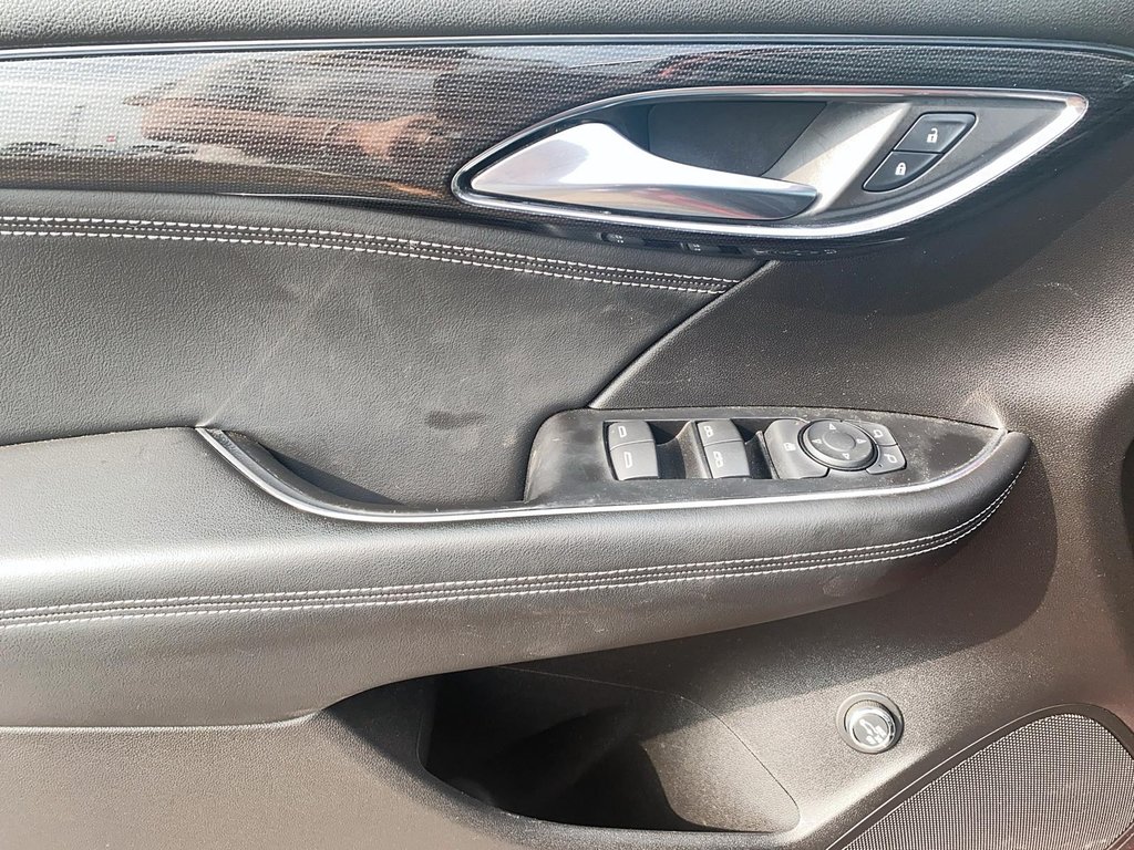 2023 Buick ENVISION Preferred AWD in Stratford, Ontario - 10 - w1024h768px