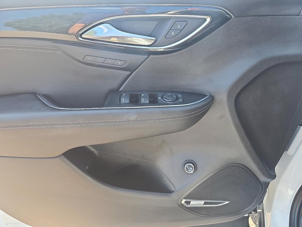 2023 Buick ENVISION Essence AWD in Stratford, Ontario - 11 - w1024h768px