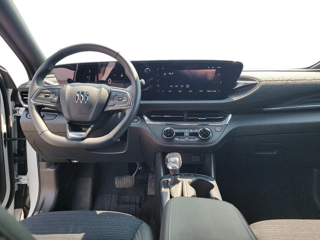 2026 Buick Envista FWD 4dr Preferred in Brantford, Ontario - 9 - w1024h768px