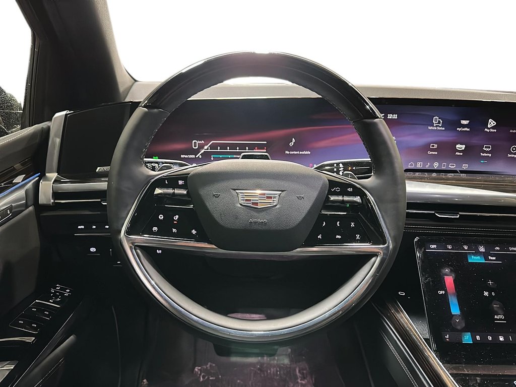 2025 Cadillac Escalade ESV 4WD Premium Luxury in Stratford, Ontario - 11 - w1024h768px