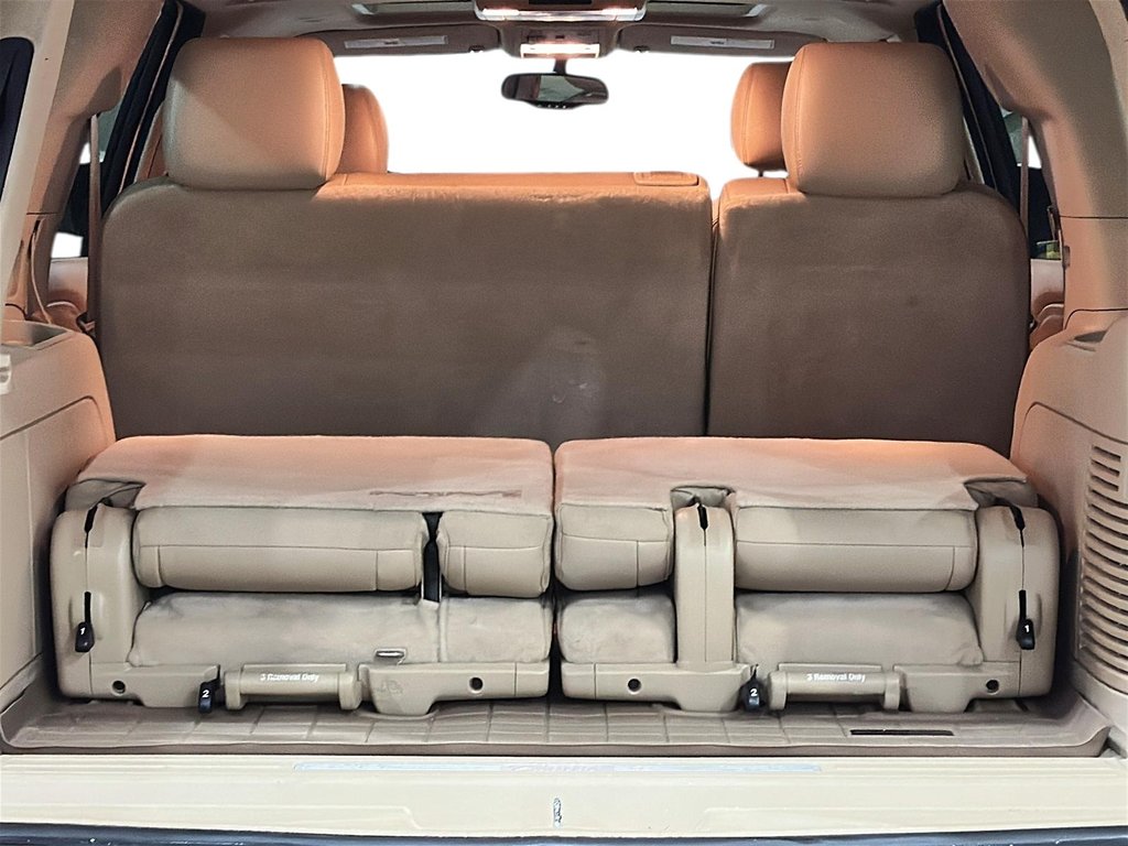 2012 Cadillac Escalade 4WD Hybrid in Brantford, Ontario - 6 - w1024h768px