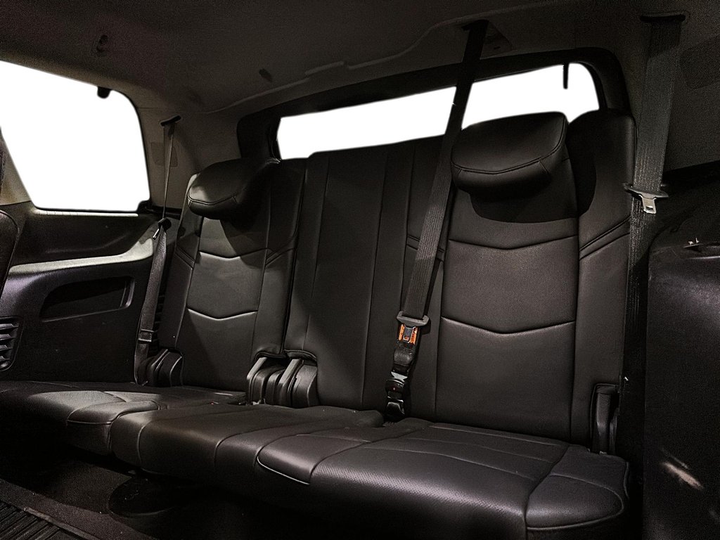 2020 Cadillac Escalade Premium Luxury in Stratford, Ontario - 10 - w1024h768px