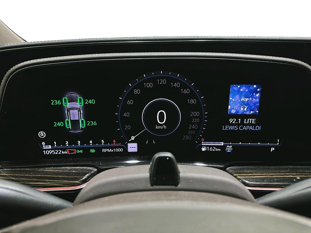 2021 Cadillac Escalade Sport in Brantford, Ontario - 13 - w1024h768px