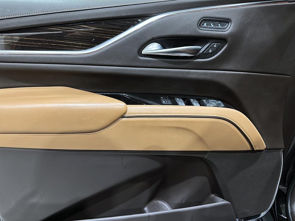 2021 Cadillac Escalade Sport in Brantford, Ontario - 10 - w1024h768px