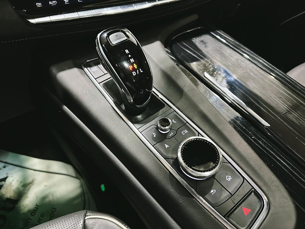 2024 Cadillac Escalade 4WD Sport in Stratford, Ontario - 14 - w1024h768px