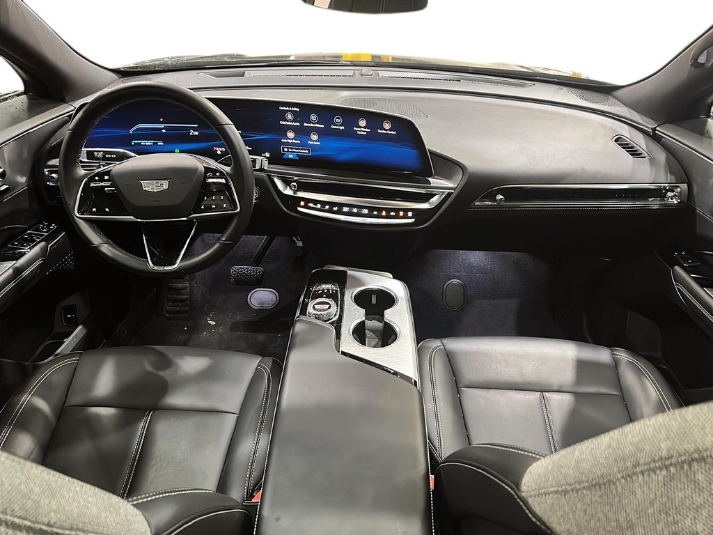 2024 Cadillac LYRIQ 4dr Tech w/1SA in Brantford, Ontario - 9 - w1024h768px