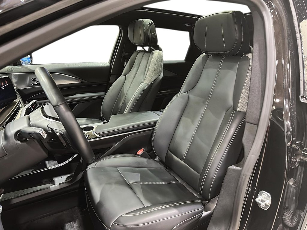 2024 Cadillac LYRIQ 4dr Tech w/1SA in Brantford, Ontario - 8 - w1024h768px
