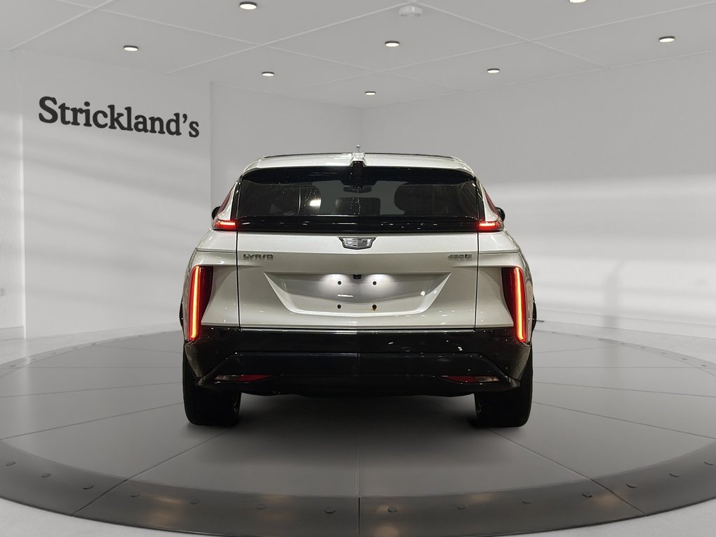 2024 Cadillac LYRIQ 4dr Tech w/1SA in Stratford, Ontario - 3 - w1024h768px