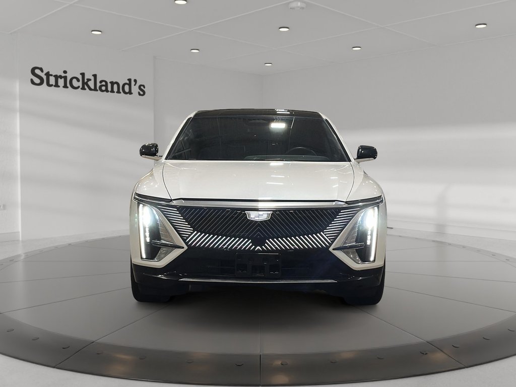 2024 Cadillac LYRIQ 4dr Tech w/1SA in Stratford, Ontario - 2 - w1024h768px