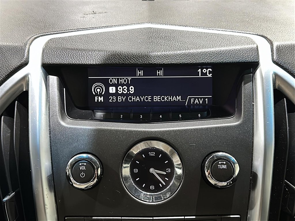 2011 Cadillac SRX AWD V6 Luxury and Performance 1SC in Stratford, Ontario - 17 - w1024h768px