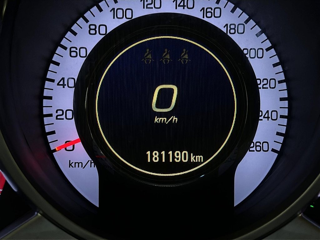 2011 Cadillac SRX AWD V6 Luxury and Performance 1SC in Stratford, Ontario - 12 - w1024h768px