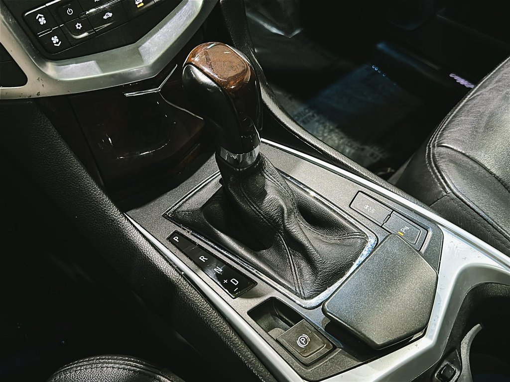 2011 Cadillac SRX AWD V6 Luxury and Performance 1SC in Stratford, Ontario - 14 - w1024h768px