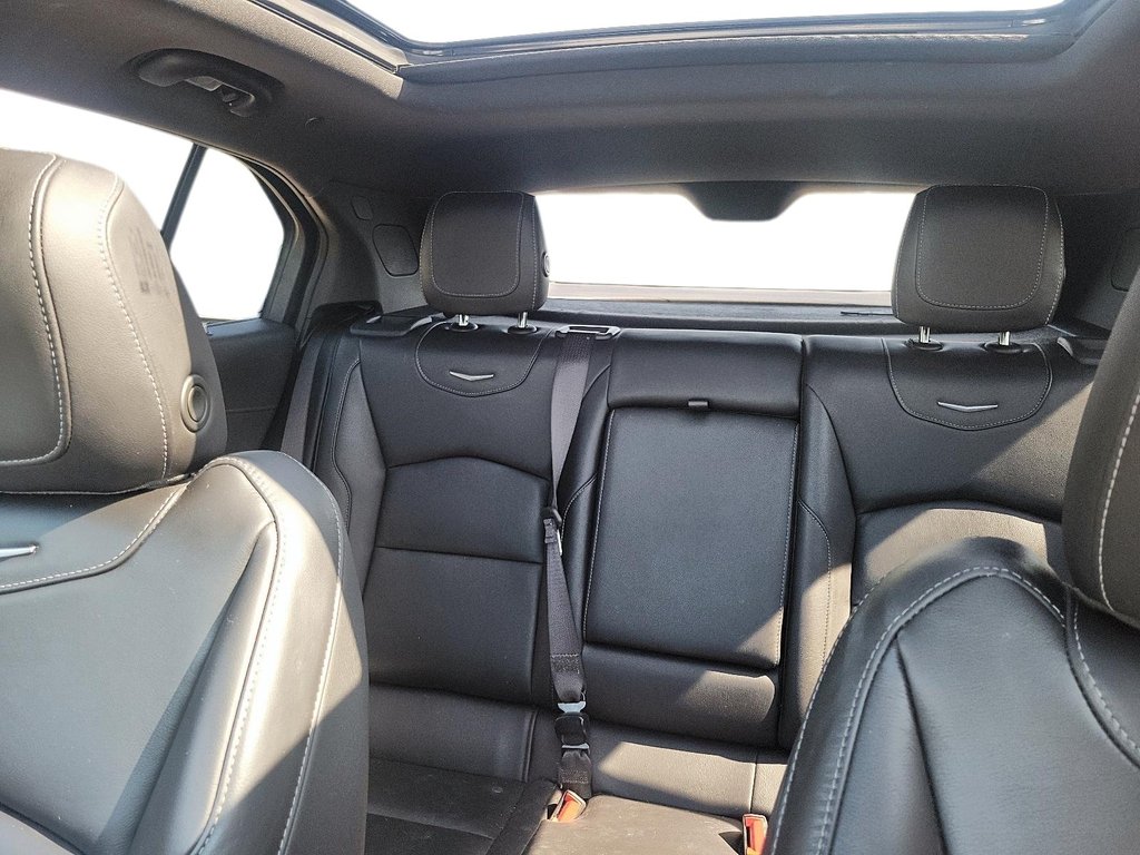 2021 Cadillac XT4 Premium Luxury AWD in Brantford, Ontario - 19 - w1024h768px
