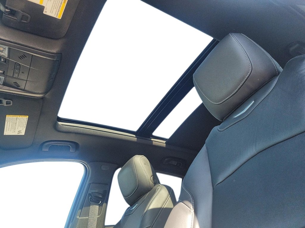 2021 Cadillac XT4 Premium Luxury AWD in Brantford, Ontario - 16 - w1024h768px