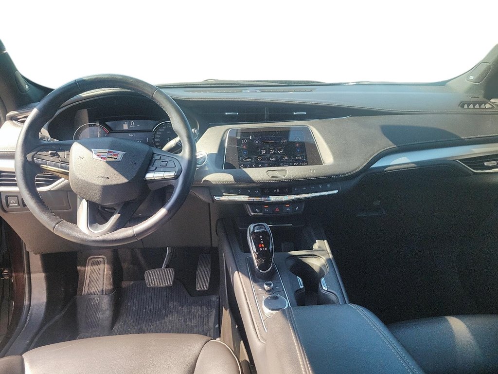 2021 Cadillac XT4 Premium Luxury AWD in Brantford, Ontario - 9 - w1024h768px