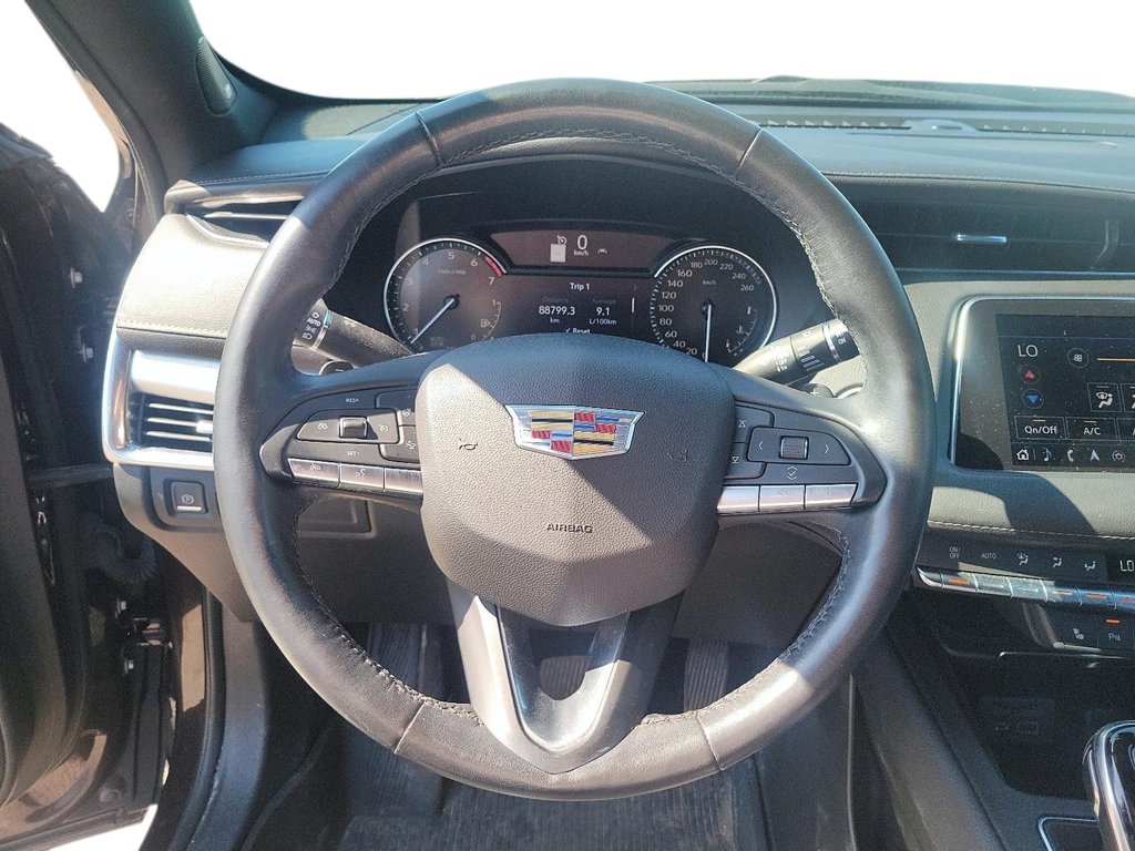 2021 Cadillac XT4 Premium Luxury AWD in Brantford, Ontario - 11 - w1024h768px