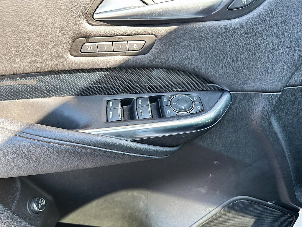 2023 Cadillac XT4 Sport AWD in Brantford, Ontario - 10 - w1024h768px